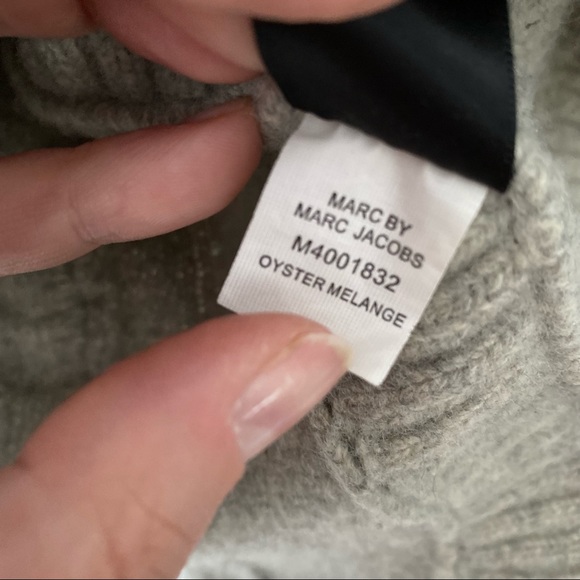 Marc Jacobs | Grey Oversized Knitted Merino Wool Sweater - Picture 8 of 11